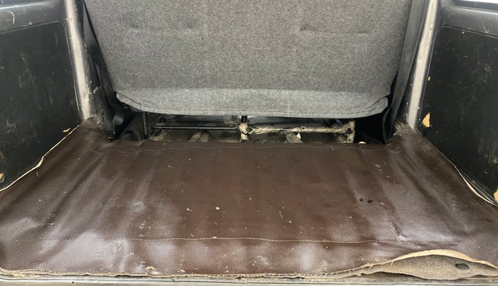 2021 Maruti Eeco 5 STR WITH A/C+HTR, Petrol, Manual, 60,024 km, Boot Inside