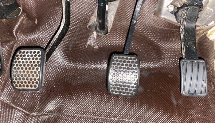 2021 Maruti Eeco 5 STR WITH A/C+HTR, Petrol, Manual, 60,024 km, Pedals