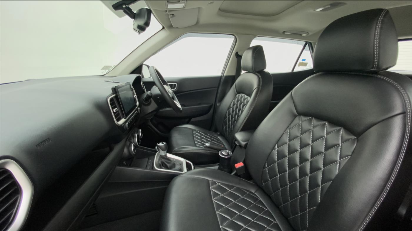 2020 Hyundai VENUE 1.0 TURBO GDI SX+ AT, Petrol, Automatic, 12,915 km, Right Side Front Door Cabin