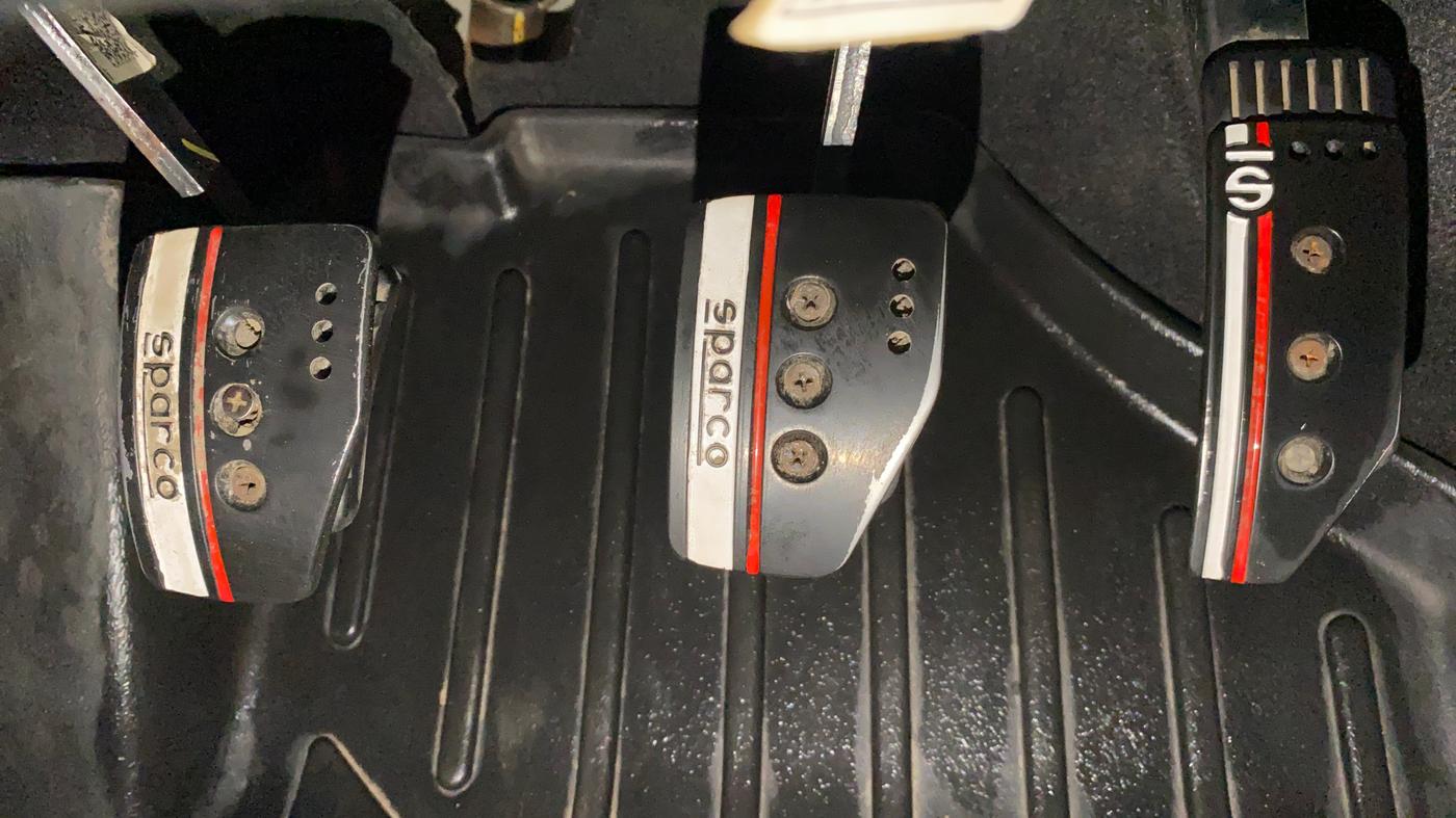 2020 KIA SELTOS HTK PLUS 1.5, Petrol, Manual, 28,909 km, Pedals