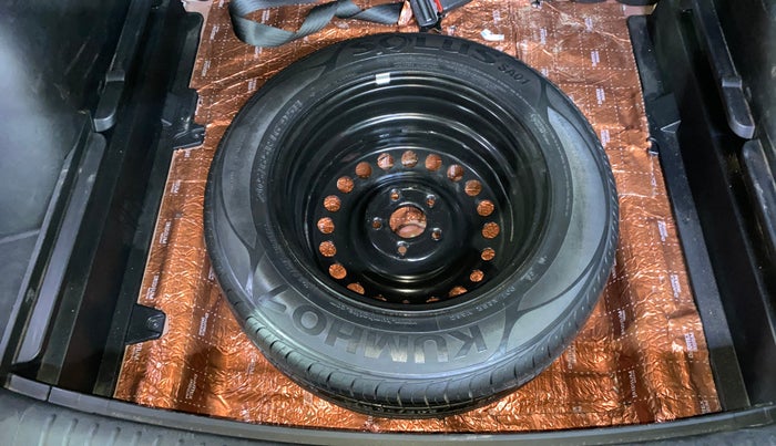 2020 KIA SELTOS HTK PLUS 1.5, Petrol, Manual, 28,909 km, Spare Tyre