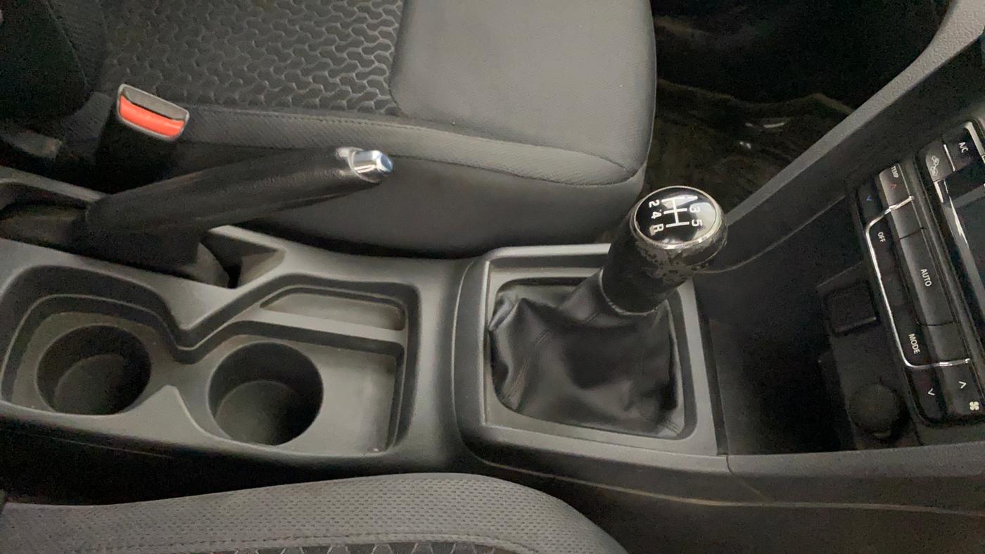2018 Maruti Vitara Brezza ZDI PLUS, Diesel, Manual, 1,48,070 km, Gear Lever