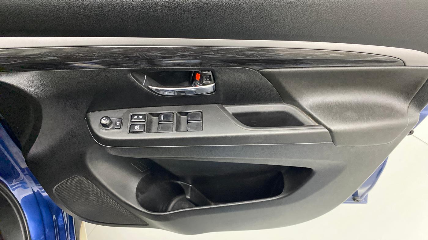 2021 Maruti XL6 ZETA SHVS, Petrol, Manual, 28,307 km, Driver Side Door Panels Control