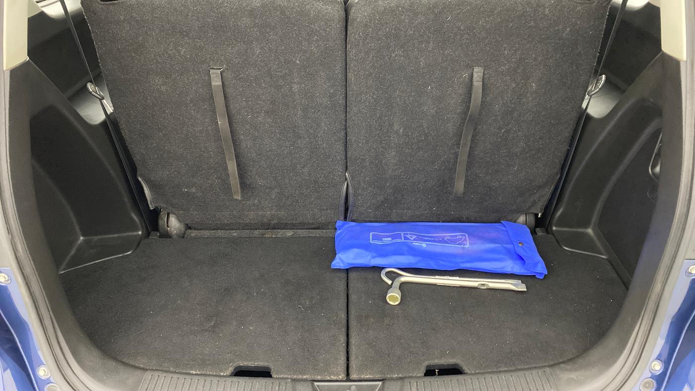 2021 Maruti XL6 ZETA SHVS, Petrol, Manual, 28,307 km, Boot Inside