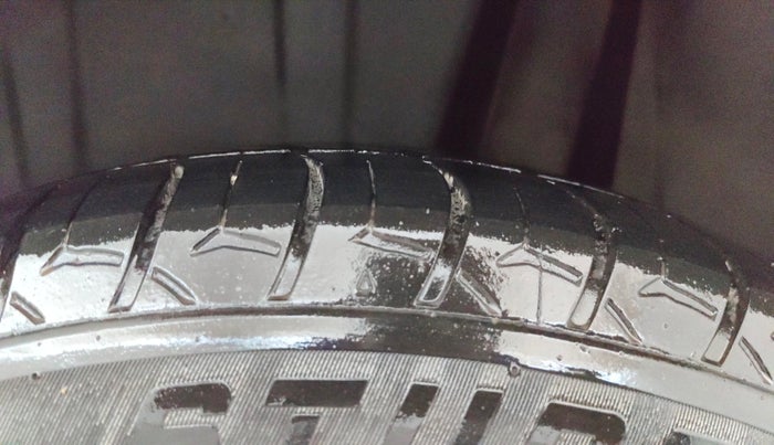 2020 Maruti XL6 ALPHA AT, Petrol, Automatic, 68,307 km, Left Rear Tyre Tread