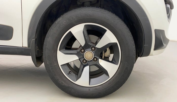 2019 Tata NEXON XZA PLUS DIESEL, Diesel, Automatic, 57,898 km, Right Front Wheel