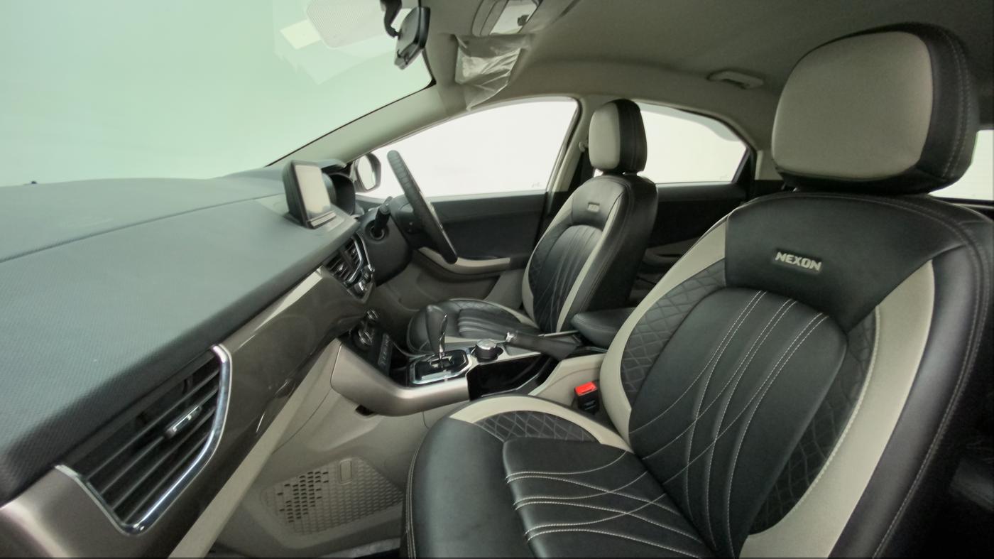 2019 Tata NEXON XZA PLUS DIESEL, Diesel, Automatic, 57,898 km, Right Side Front Door Cabin
