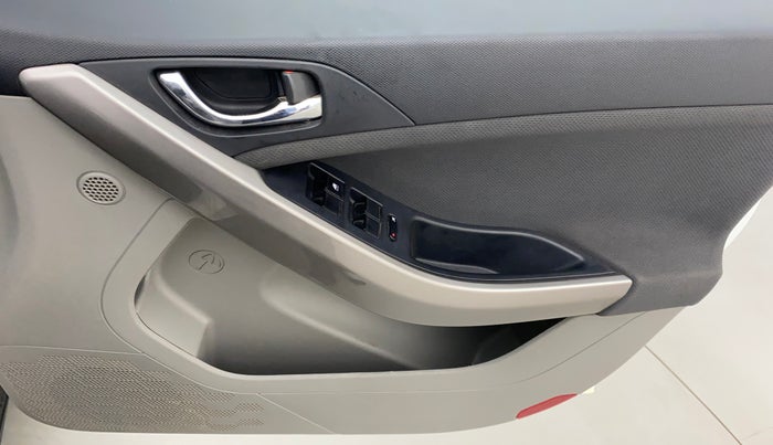2019 Tata NEXON XZA PLUS DIESEL, Diesel, Automatic, 57,898 km, Driver Side Door Panels Control