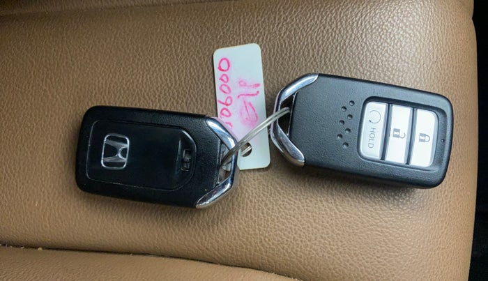 2023 Honda ELEVATE ZX CVT, Petrol, Automatic, 11,488 km, Key Close Up