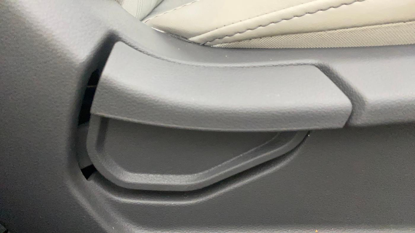 2023 Hyundai GRAND I10 NIOS ERA 1.2 KAPPA VTVT, Petrol, Manual, 6,653 km, Driver Side Adjustment Panel