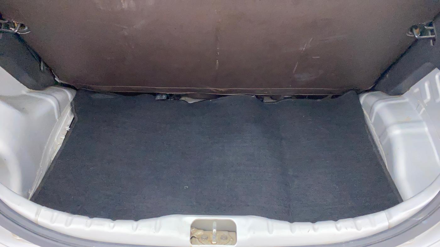 2015 Hyundai Eon ERA PLUS, Petrol, Manual, 60,837 km, Boot Inside