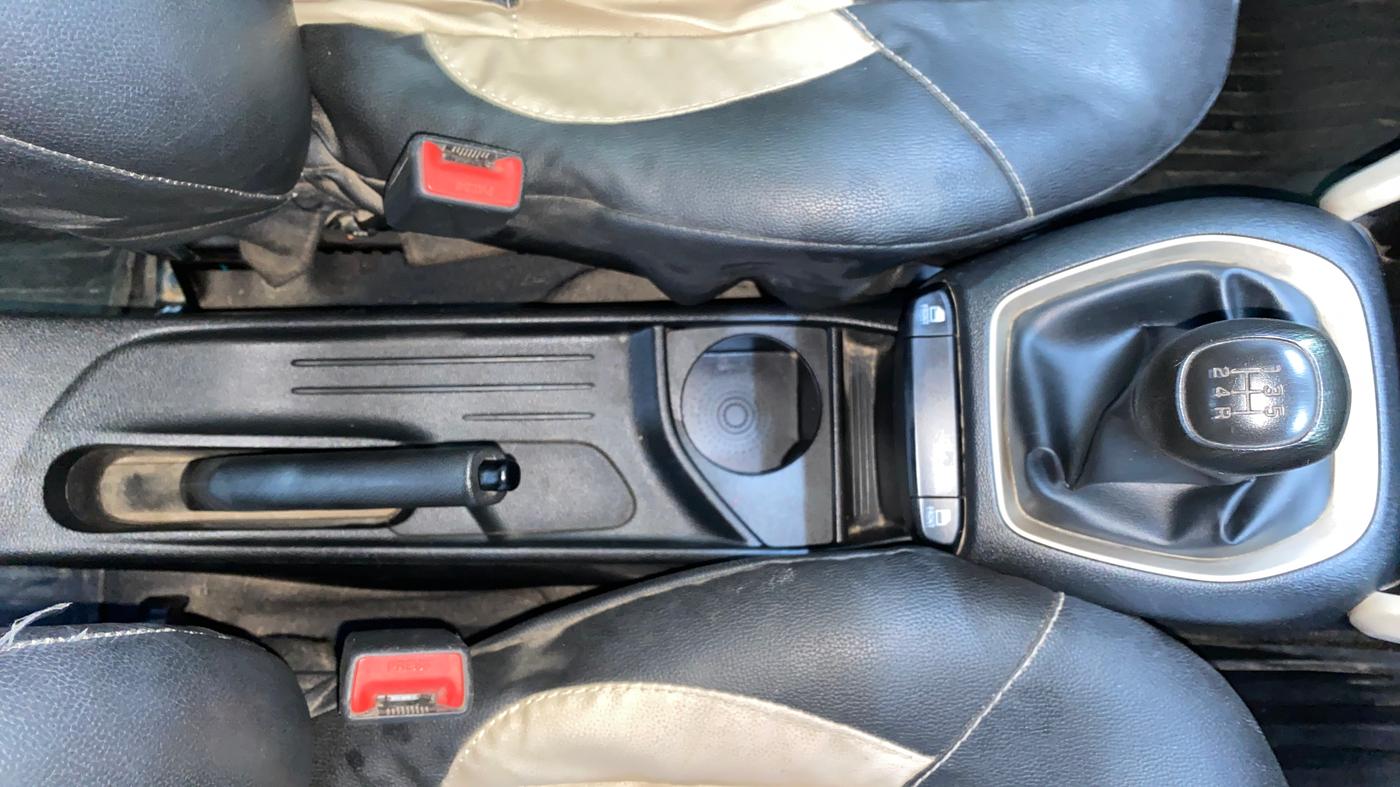 2019 Hyundai NEW SANTRO ERA, Petrol, Manual, 37,900 km, Gear Lever