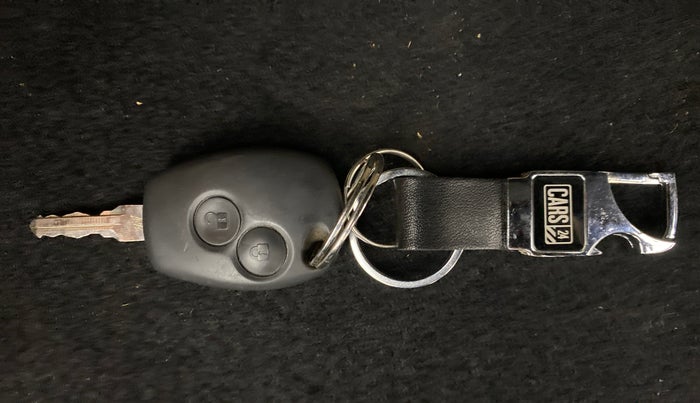 2013 Nissan Terrano XL OPT 85 PS, Diesel, Manual, 97,440 km, Key Close Up