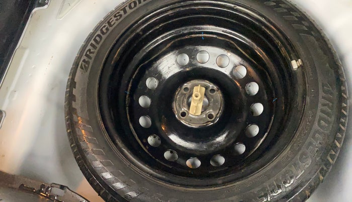 2016 Hyundai Elite i20 ASTA 1.2 (O), Petrol, Manual, 1,03,768 km, Spare Tyre