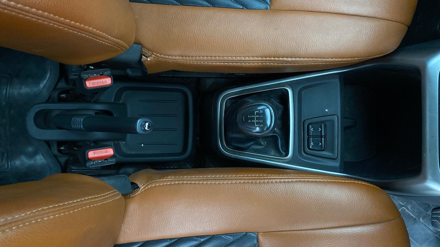 2021 Datsun Redi Go T(O) 1.0, Petrol, Manual, 55,288 km, Gear Lever