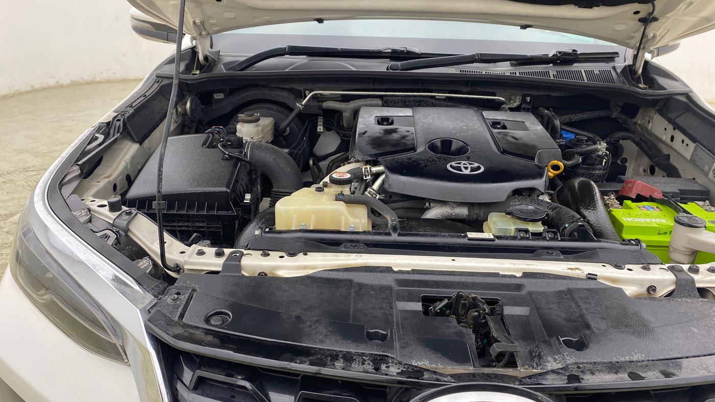 2023 Toyota Fortuner 4X2 AT 2.8 DIESEL, Diesel, Automatic, 50,235 km, Engine View - Right