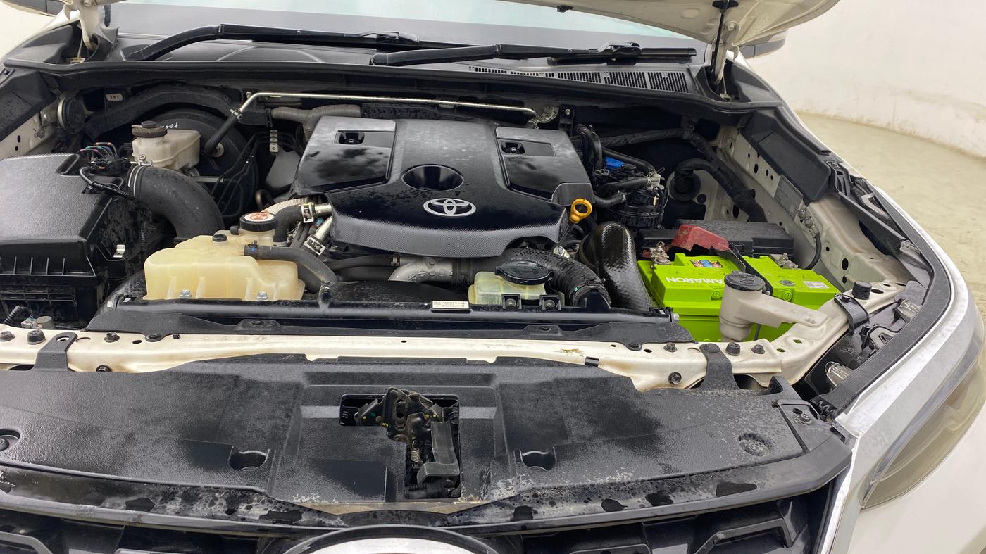 2023 Toyota Fortuner 4X2 AT 2.8 DIESEL, Diesel, Automatic, 50,235 km, Engine View - Left