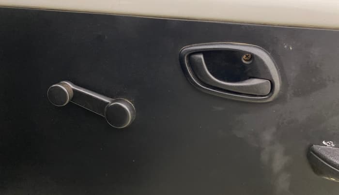 2022 Maruti Eeco 7 STR STD(O), Petrol, Manual, 51,506 km, Driver Side Door Panels Control