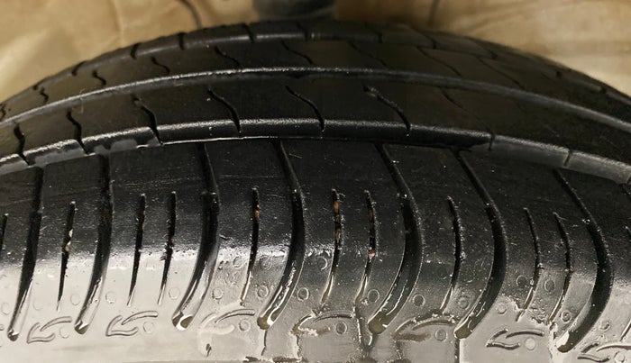 2021 Maruti S PRESSO VXI, Petrol, Manual, 10,785 km, Right Front Tyre Tread