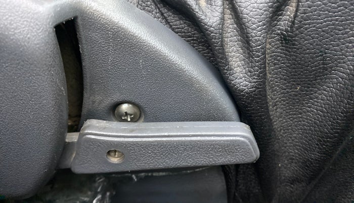 2015 Maruti Alto 800 LXI, Petrol, Manual, 41,247 km, Driver Side Adjustment Panel