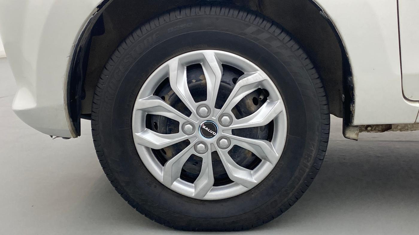 2015 Maruti Alto 800 LXI, Petrol, Manual, 41,247 km, Left Front Wheel