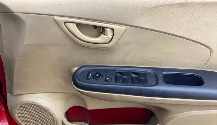 2015 Honda Brio S MT, Petrol, Manual, 39,409 km, Driver Side Door Panels Control