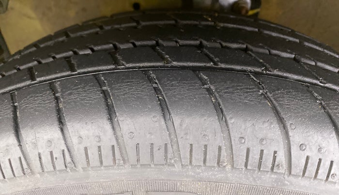 2014 Maruti Celerio VXI AGS, Petrol, Automatic, 41,964 km, Left Front Tyre Tread