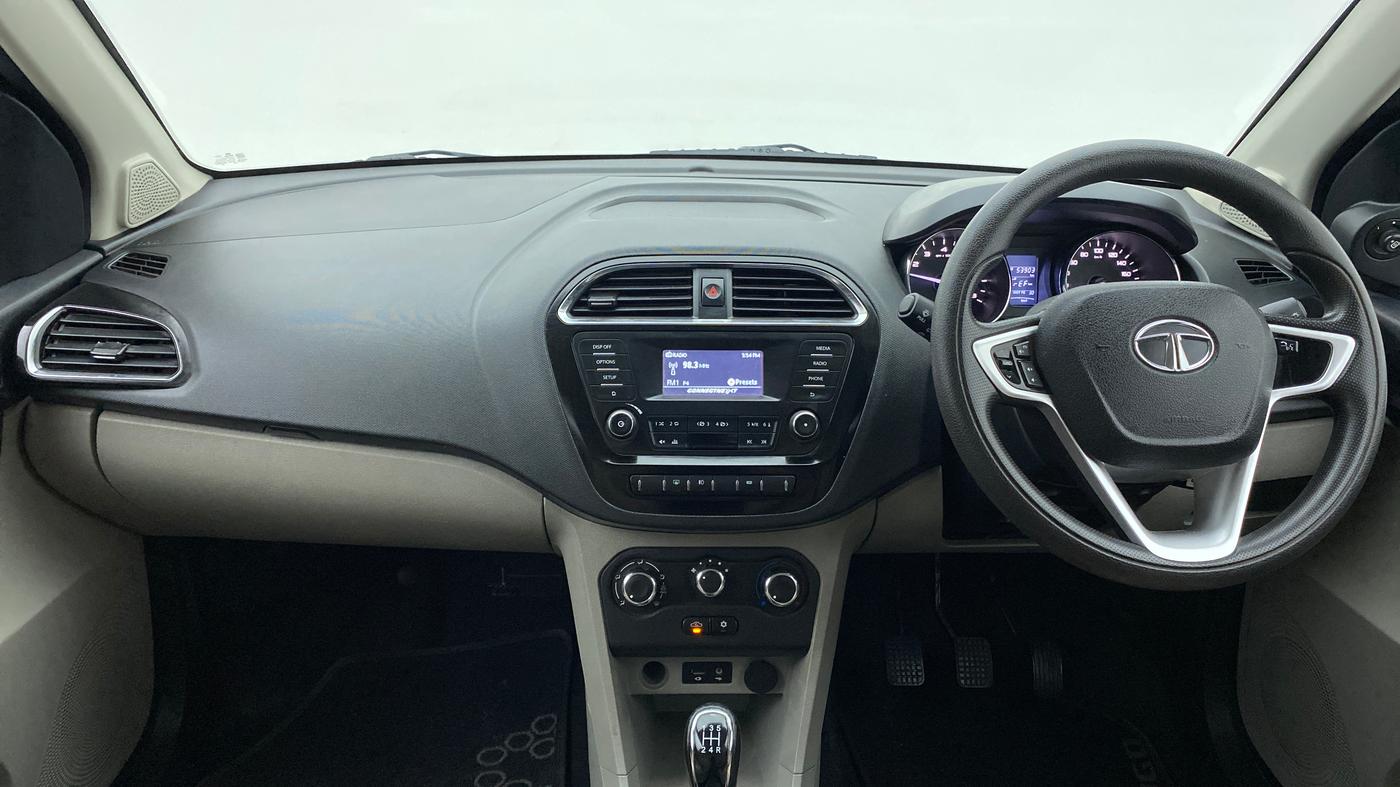 2017 Tata Tiago XZ 1.2 REVOTRON, Petrol, Manual, 54,165 km, Dashboard