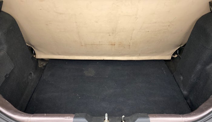 2017 Tata Tiago XZ 1.2 REVOTRON, Petrol, Manual, 54,165 km, Boot Inside