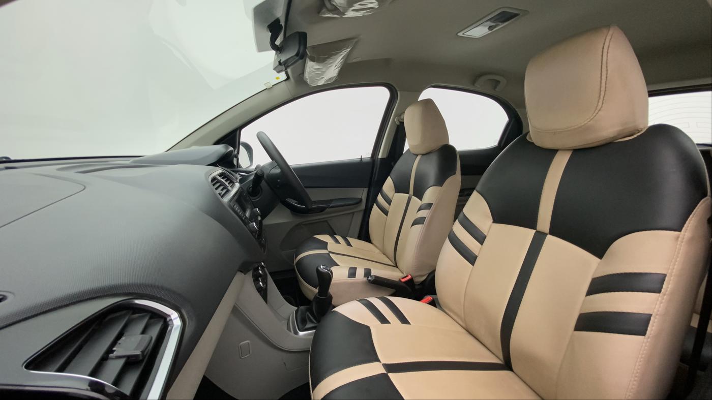 2017 Tata Tiago XZ 1.2 REVOTRON, Petrol, Manual, 54,165 km, Right Side Front Door Cabin