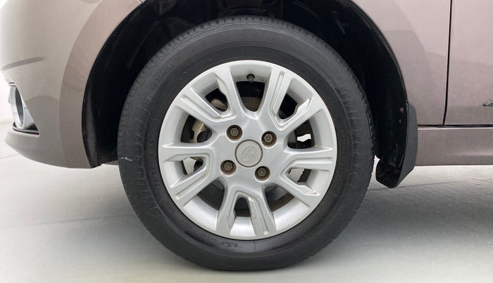 2017 Tata Tiago XZ 1.2 REVOTRON, Petrol, Manual, 54,165 km, Left Front Wheel