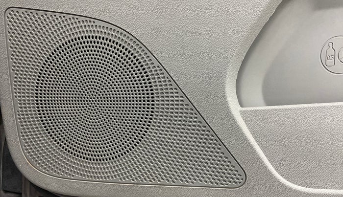 2017 Tata Tiago XZ 1.2 REVOTRON, Petrol, Manual, 54,165 km, Speaker