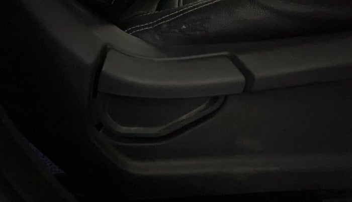 2019 Hyundai VENUE S 1.2, CNG, Manual, 58,157 km, Driver Side Adjustment Panel