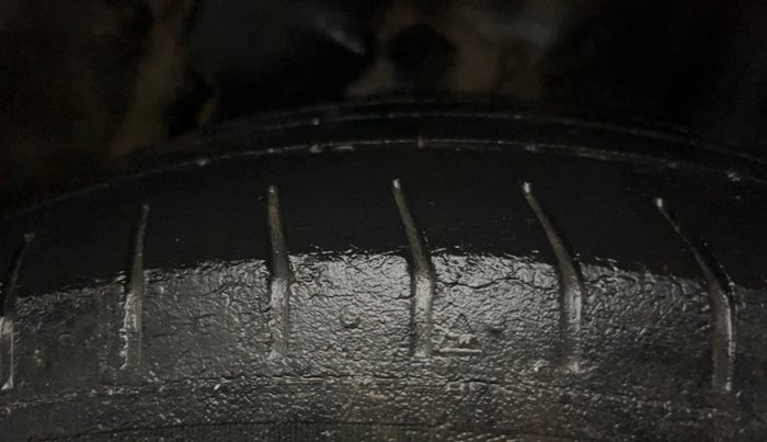 2019 Hyundai VENUE S 1.2, CNG, Manual, 58,157 km, Left Rear Tyre Tread