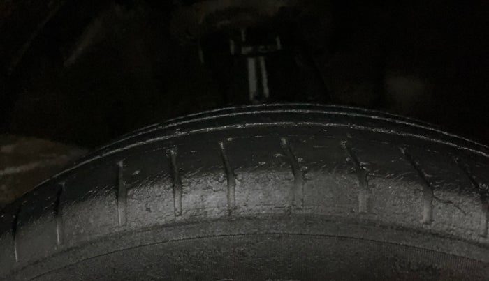 2019 Hyundai VENUE S 1.2, CNG, Manual, 58,157 km, Right Front Tyre Tread