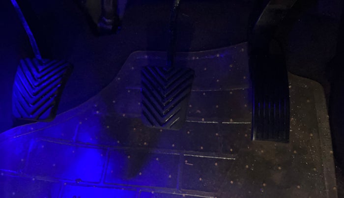 2019 Hyundai VENUE S 1.2, CNG, Manual, 58,157 km, Pedals