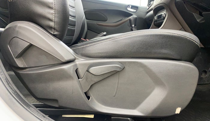 2018 Ford FREESTYLE TITANIUM 1.2 PETROL, Petrol, Manual, 18,286 km, Driver Side Adjustment Panel