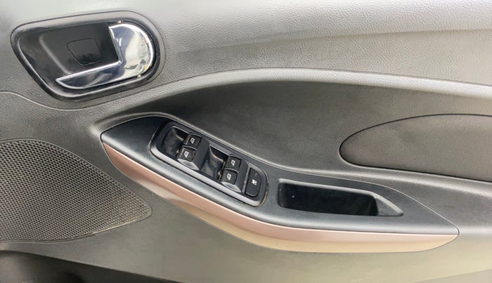 2018 Ford FREESTYLE TITANIUM 1.2 PETROL, Petrol, Manual, 18,286 km, Driver Side Door Panels Control