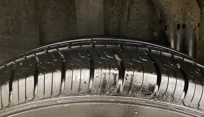 2021 Renault TRIBER RXZ, Petrol, Manual, 37,086 km, Right Rear Tyre Tread