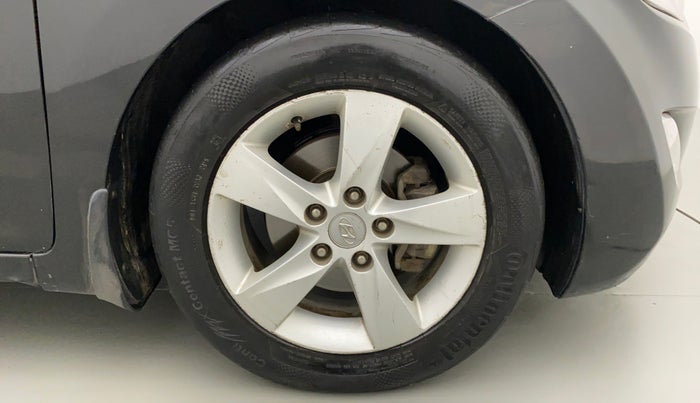 2014 Hyundai New Elantra 1.6 SX MT DIESEL, Diesel, Manual, 1,10,933 km, Right Front Wheel