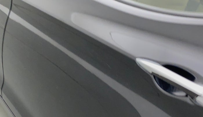2014 Hyundai New Elantra 1.6 SX MT DIESEL, Diesel, Manual, 1,10,933 km, Rear left door - Slightly dented