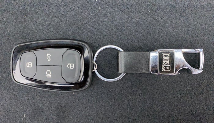 2021 Tata Harrier XZ PLUS 2.0L, Diesel, Manual, 10,806 km, Key Close Up