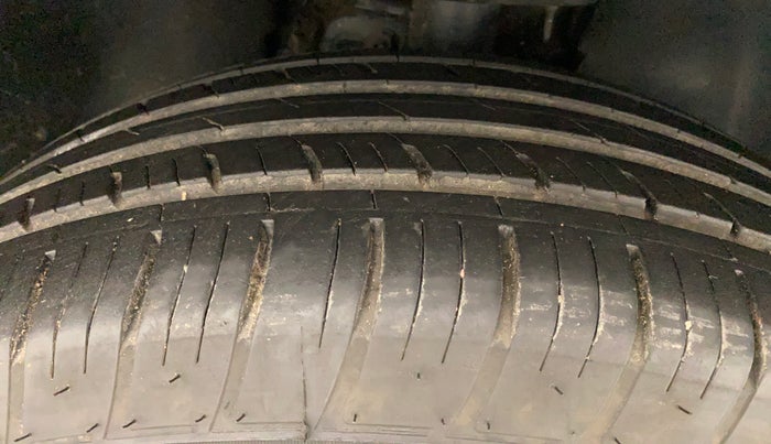 2021 Tata Harrier XZ PLUS 2.0L, Diesel, Manual, 10,806 km, Right Front Tyre Tread