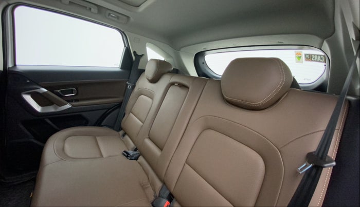 2021 Tata Harrier XZ PLUS 2.0L, Diesel, Manual, 10,806 km, Right Side Rear Door Cabin
