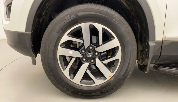 2021 Tata Harrier XZ PLUS 2.0L, Diesel, Manual, 10,806 km, Left Front Wheel