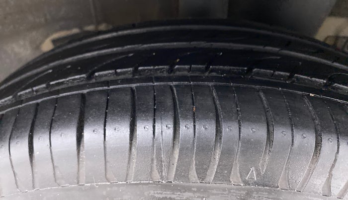 2017 Hyundai Grand i10 ASTA 1.2 KAPPA VTVT, Petrol, Manual, 51,050 km, Left Rear Tyre Tread
