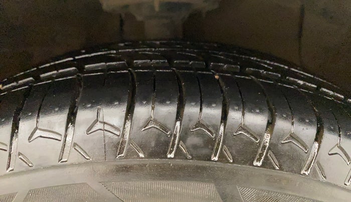 2015 Hyundai Xcent S 1.2, Petrol, Manual, 54,543 km, Right Front Tyre Tread