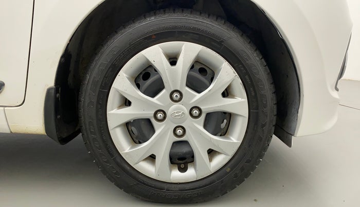 2014 Hyundai Grand i10 SPORTZ 1.2 KAPPA VTVT, Petrol, Manual, 26,499 km, Right Front Wheel
