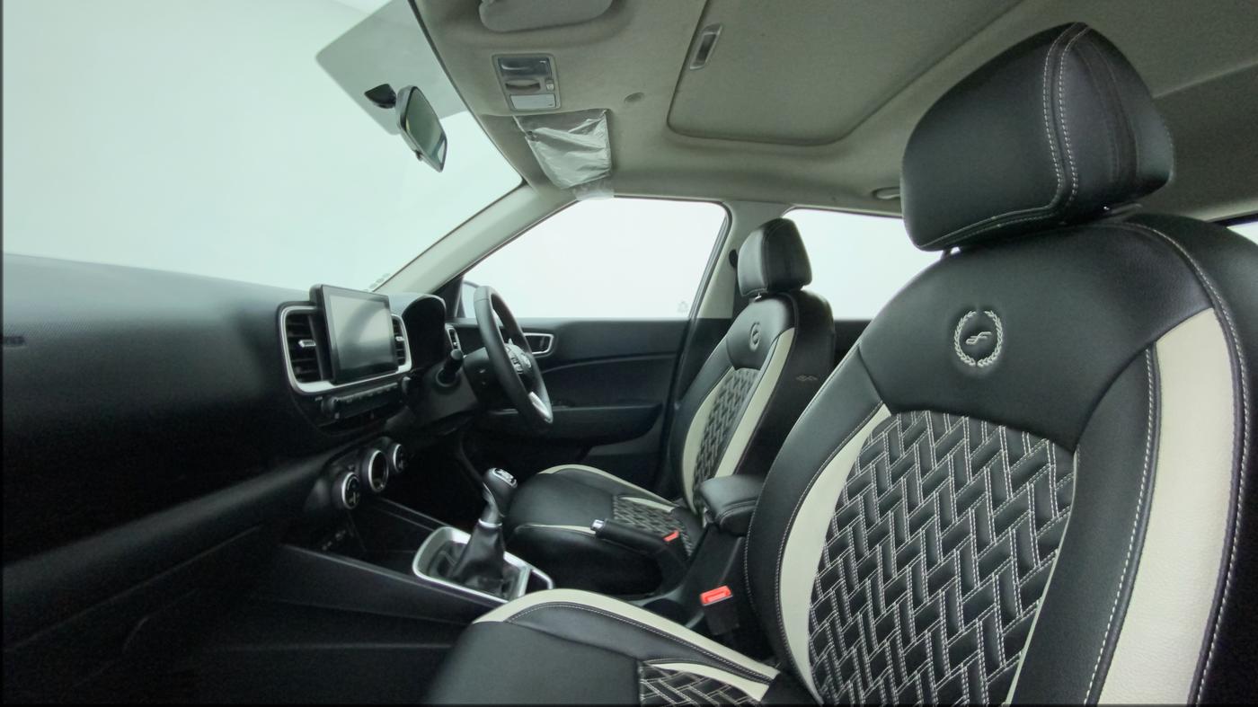 2021 Hyundai VENUE SX 1.0 TURBO, Petrol, Manual, 6,138 km, Right Side Front Door Cabin