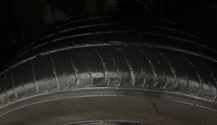 2022 Nissan MAGNITE XV EXECUTIVE, Petrol, Manual, 55,421 km, Left Front Tyre Tread